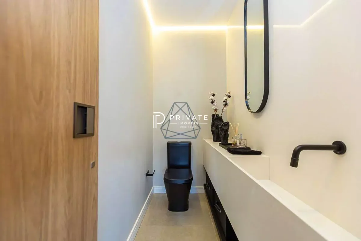 Cobertura Duplex com Piscina Privativa – Exclusividade Rara em Curitiba