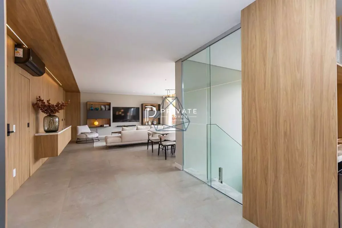 Cobertura Duplex com Piscina Privativa – Exclusividade Rara em Curitiba