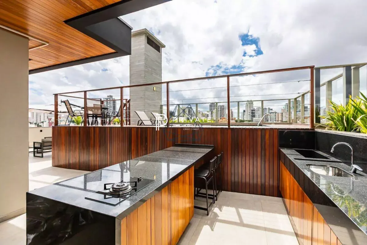 Cobertura Duplex com Piscina Privativa – Exclusividade Rara em Curitiba