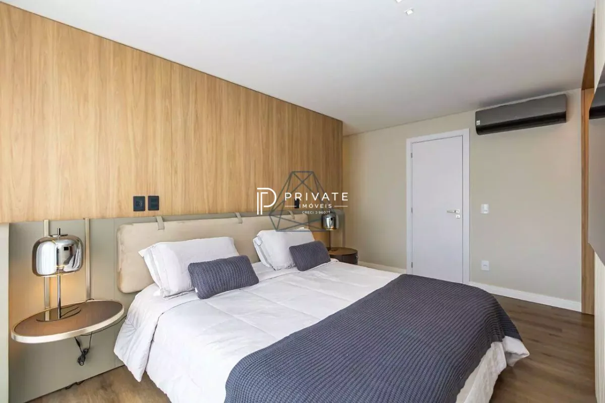 Cobertura Duplex com Piscina Privativa – Exclusividade Rara em Curitiba