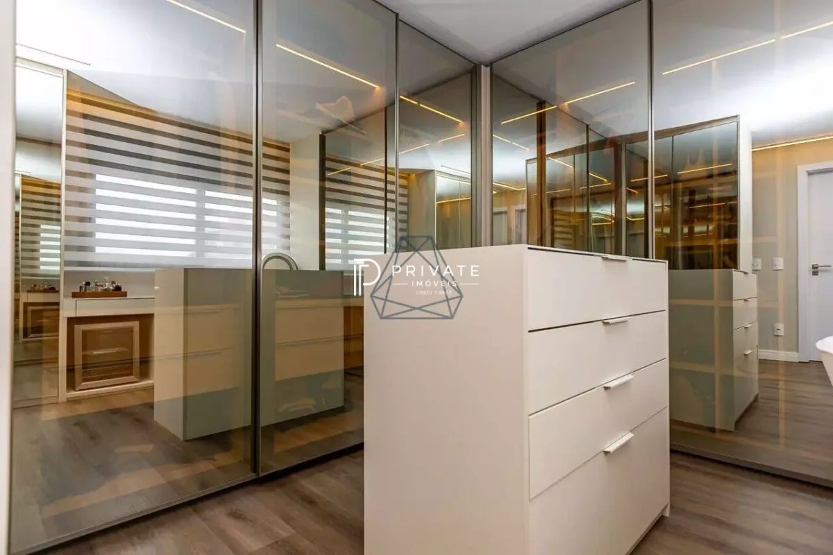 Cobertura Duplex com Piscina Privativa – Exclusividade Rara em Curitiba