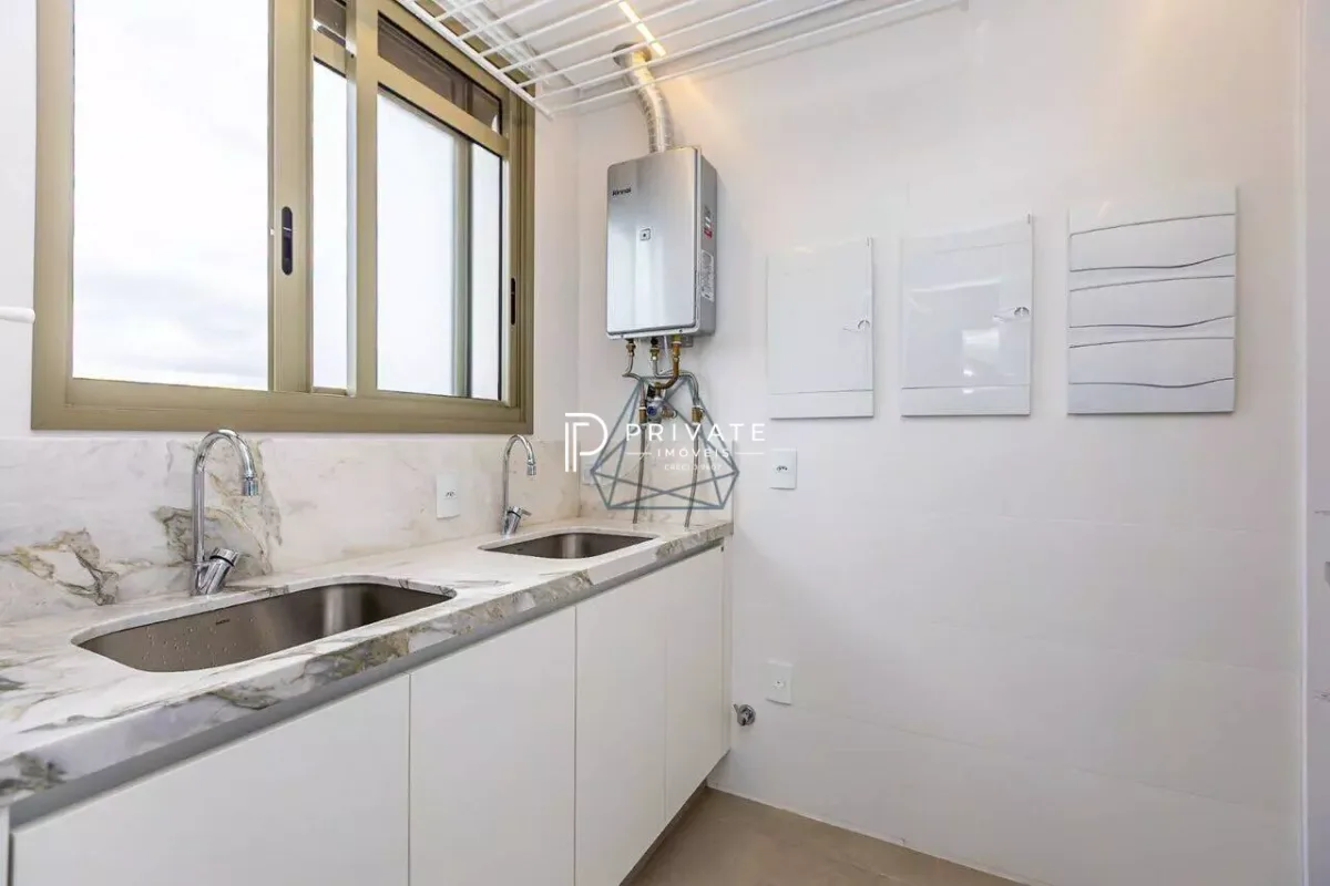 Cobertura Duplex com Piscina Privativa – Exclusividade Rara em Curitiba
