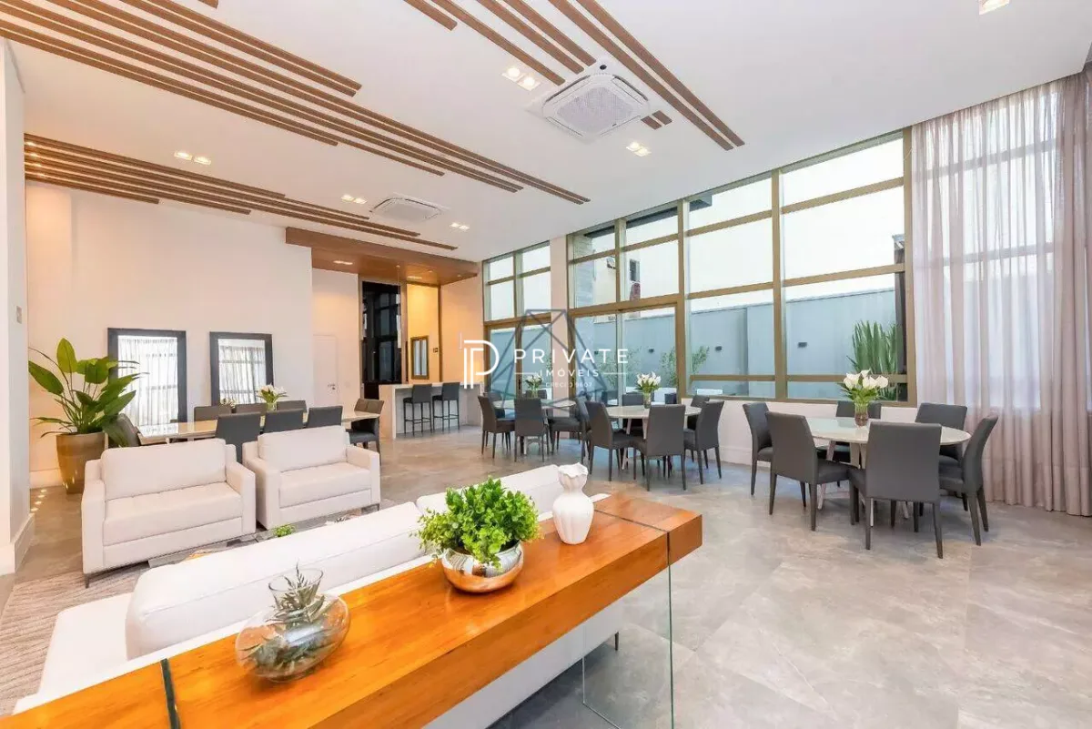 Cobertura Duplex com Piscina Privativa – Exclusividade Rara em Curitiba
