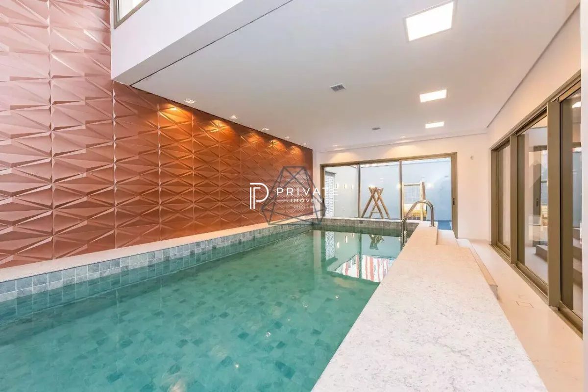 Cobertura Duplex com Piscina Privativa – Exclusividade Rara em Curitiba