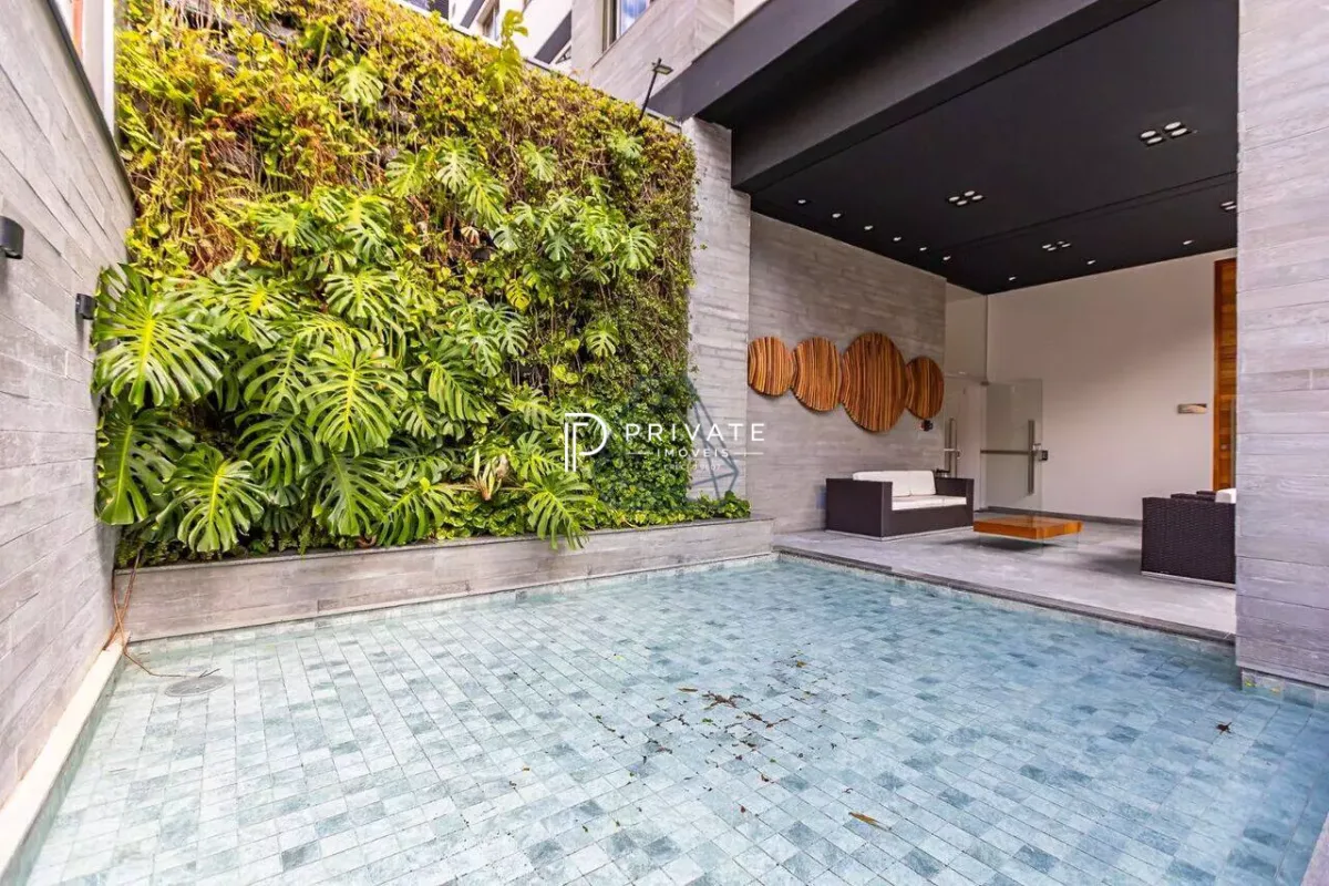 Cobertura Duplex com Piscina Privativa – Exclusividade Rara em Curitiba