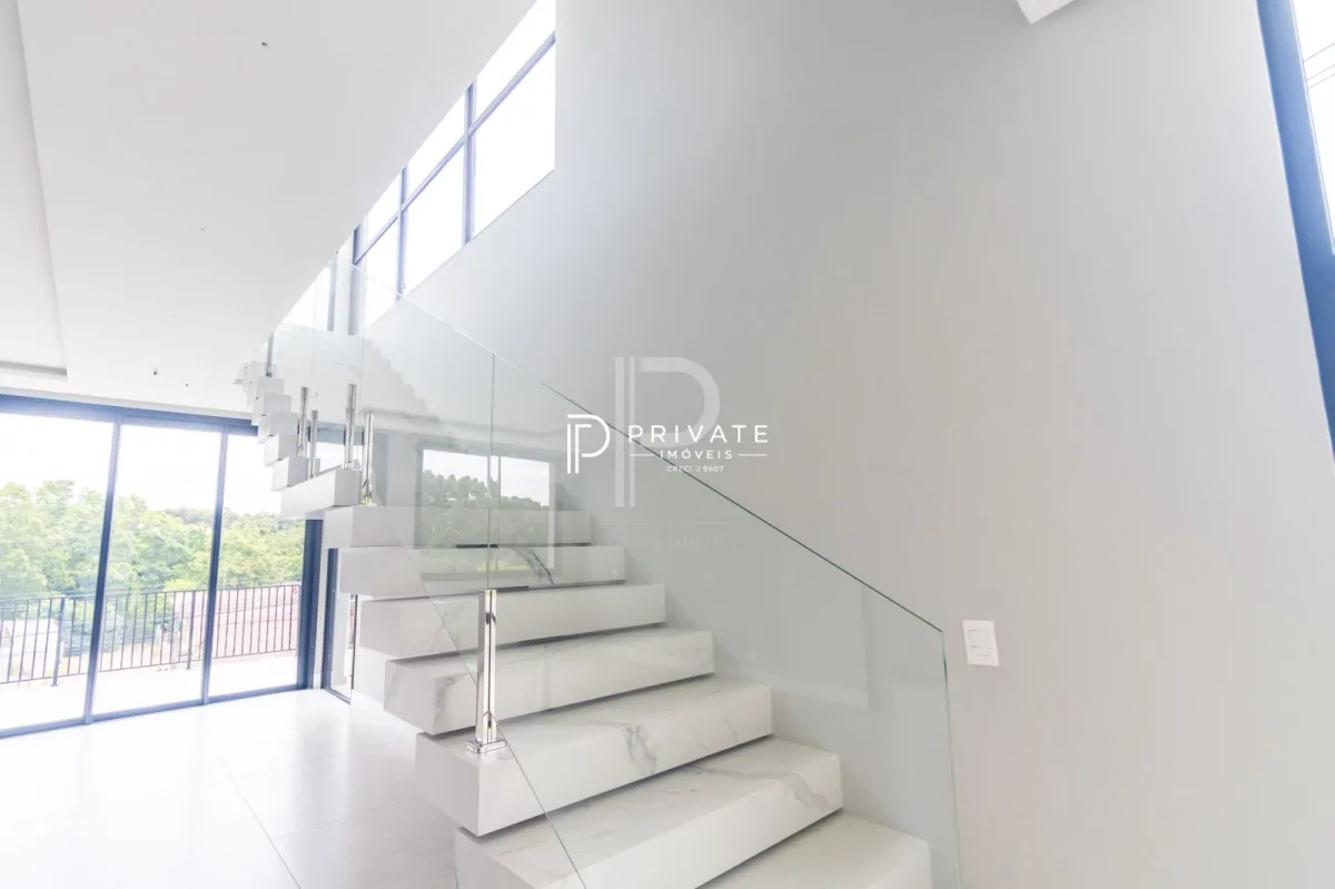 Casa com 3 Suítes | Arquitetura, conforto e privacidade em condomínio exclusivo