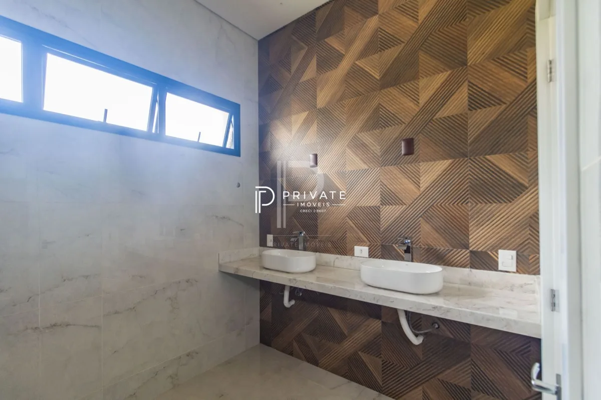 Casa com 3 Suítes | Arquitetura, conforto e privacidade em condomínio exclusivo