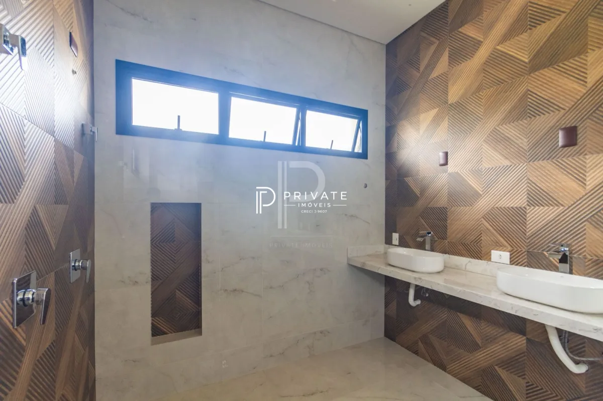Casa com 3 Suítes | Arquitetura, conforto e privacidade em condomínio exclusivo