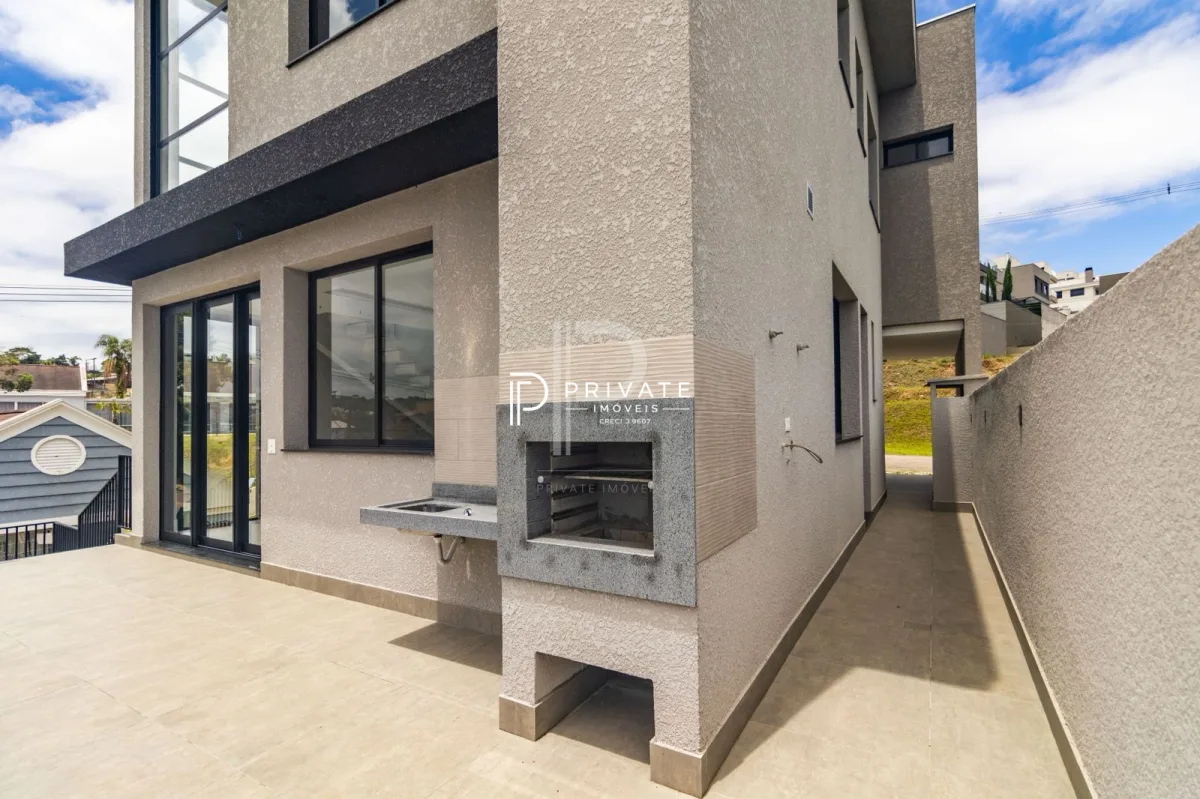 Casa com 3 Suítes | Arquitetura, conforto e privacidade em condomínio exclusivo