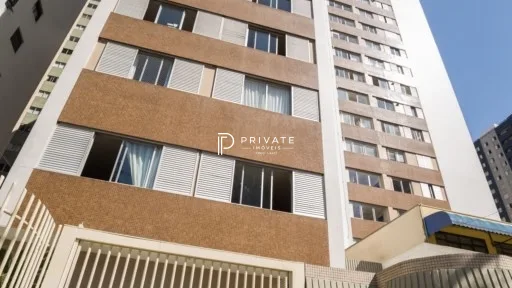 Apartamento retrofitado com essência contemporânea