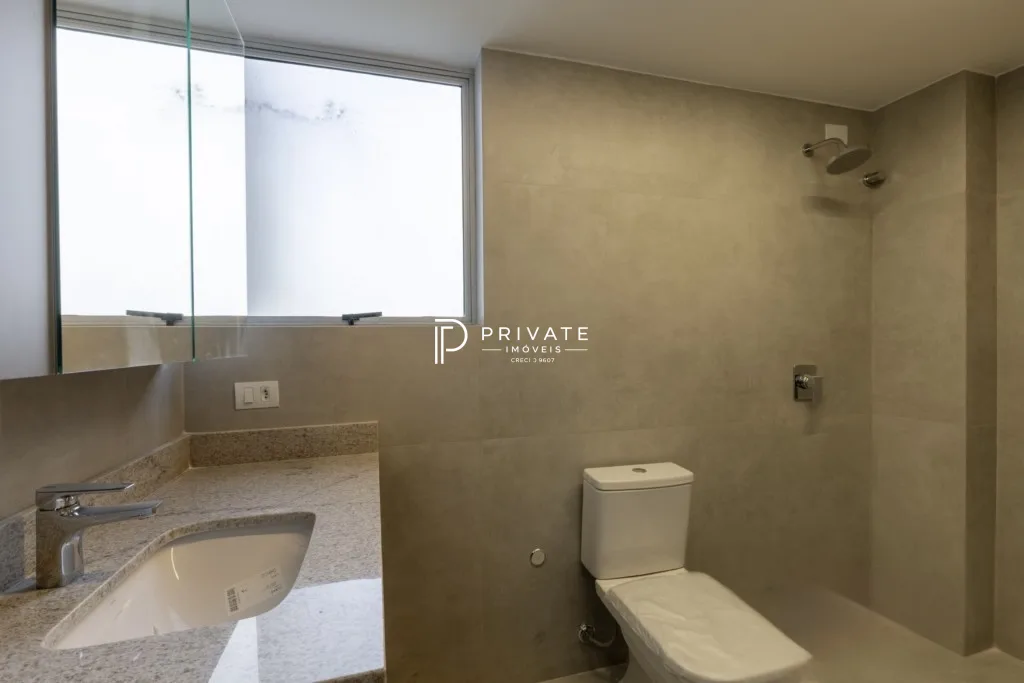 Água Verde I Design contemporâneo, vista privilegiada e localização estratégica