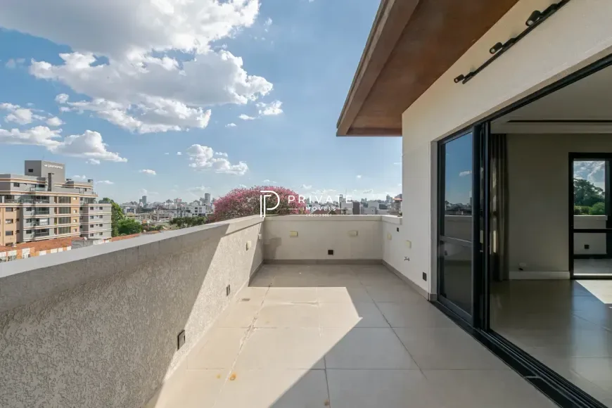 Cobertura exclusiva no Juvevê: onde amplitude, elegância e bem-estar se encontram