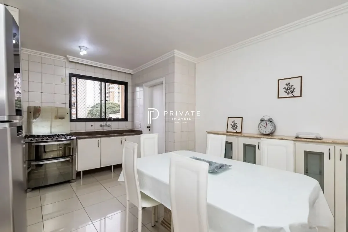 Exclusividade, Amplitude e Localização Privilegiada no Água Verde