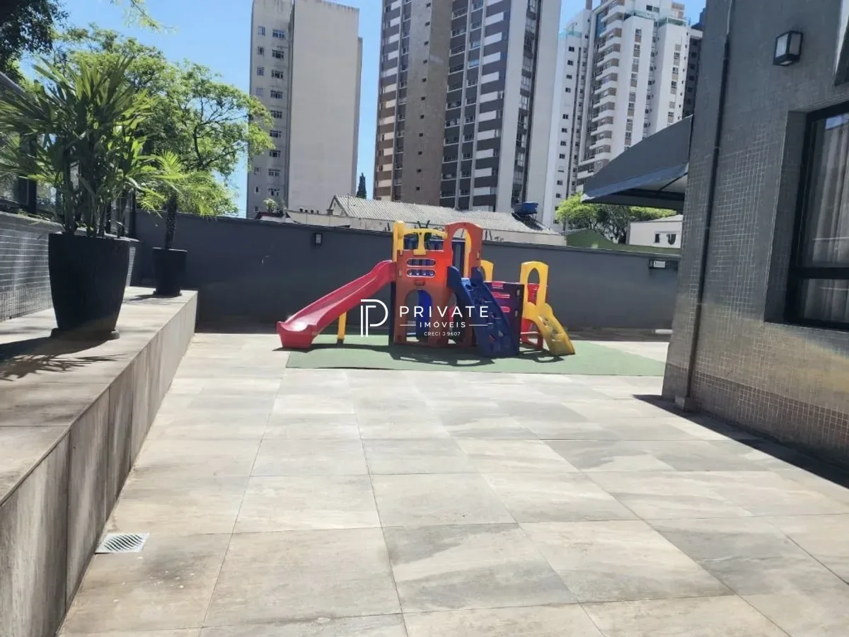 Exclusividade, Amplitude e Localização Privilegiada no Água Verde